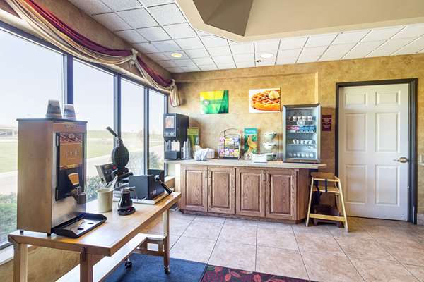 Amenities - Quality Inn Fairmont - I-90, Exit 102