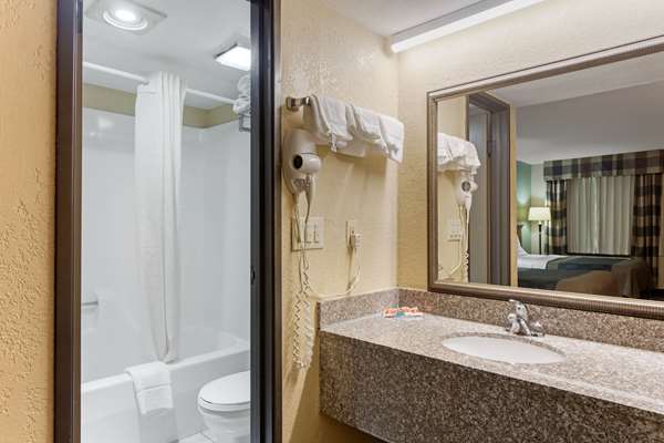  - Econo Lodge Belton