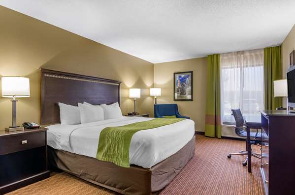  - Comfort Inn Worlds of Fun Kansas City