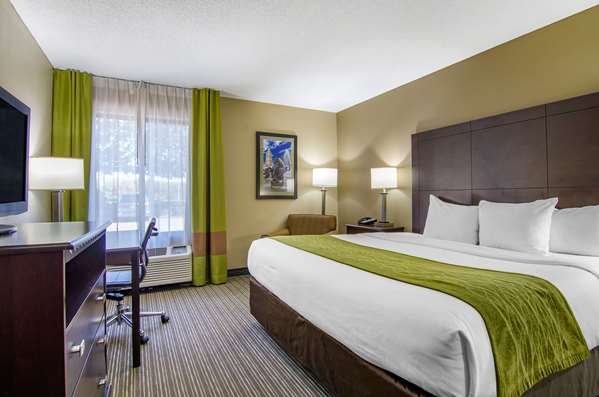  - Comfort Inn Worlds of Fun Kansas City