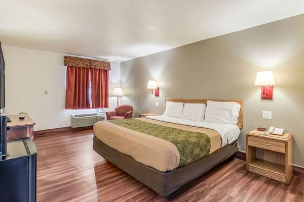  - Econo Lodge Truman Inn Sedalia