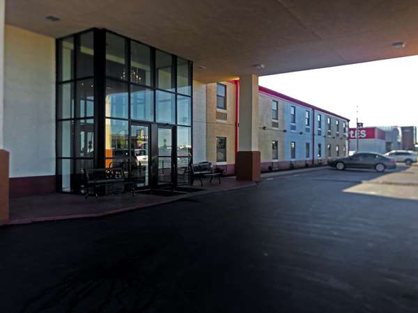 Exterior view - Econo Lodge Truman Inn Sedalia