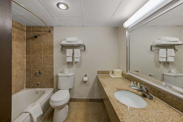  - Quality Inn St Louis Airport - I-70, Exit 236