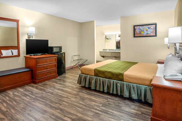  - Econo Lodge Rolla - I-44, Exit 184