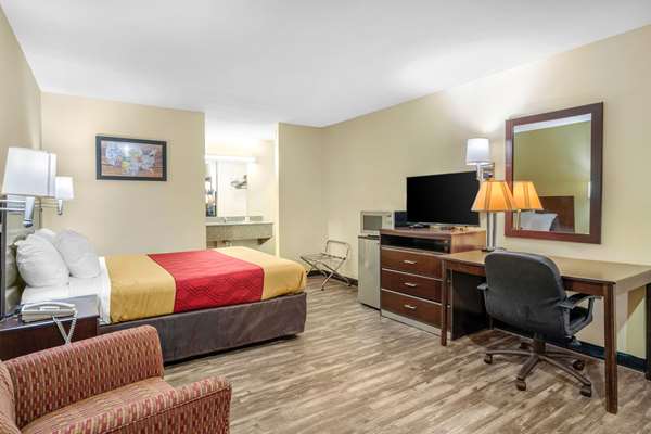 - Econo Lodge Rolla - I-44, Exit 184