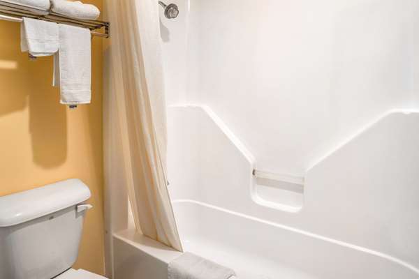  - Econo Lodge Rolla - I-44, Exit 184