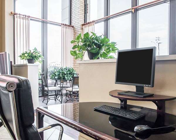 Conference Area - Econo Lodge East Springfield - I-44, Exit 80