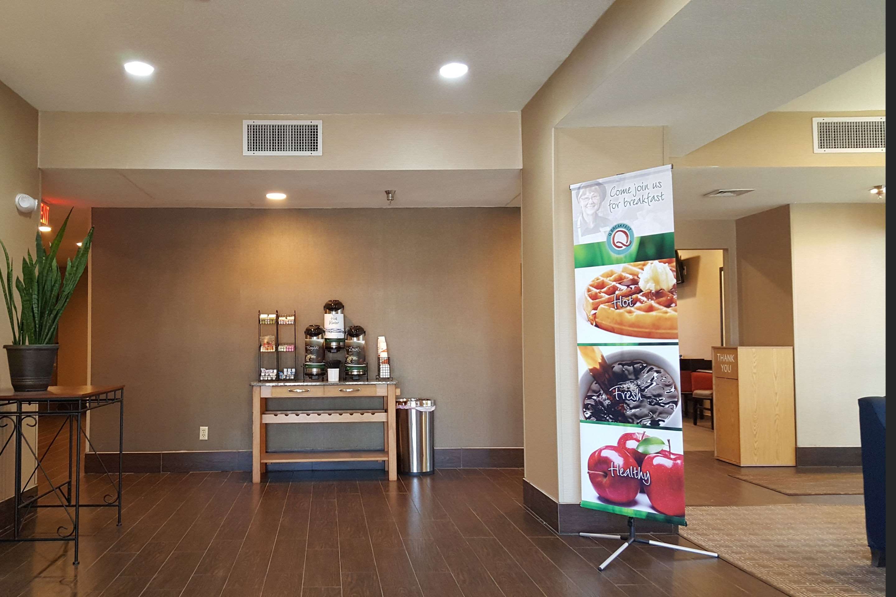 Hotel lobby | Quality Inn Cameron