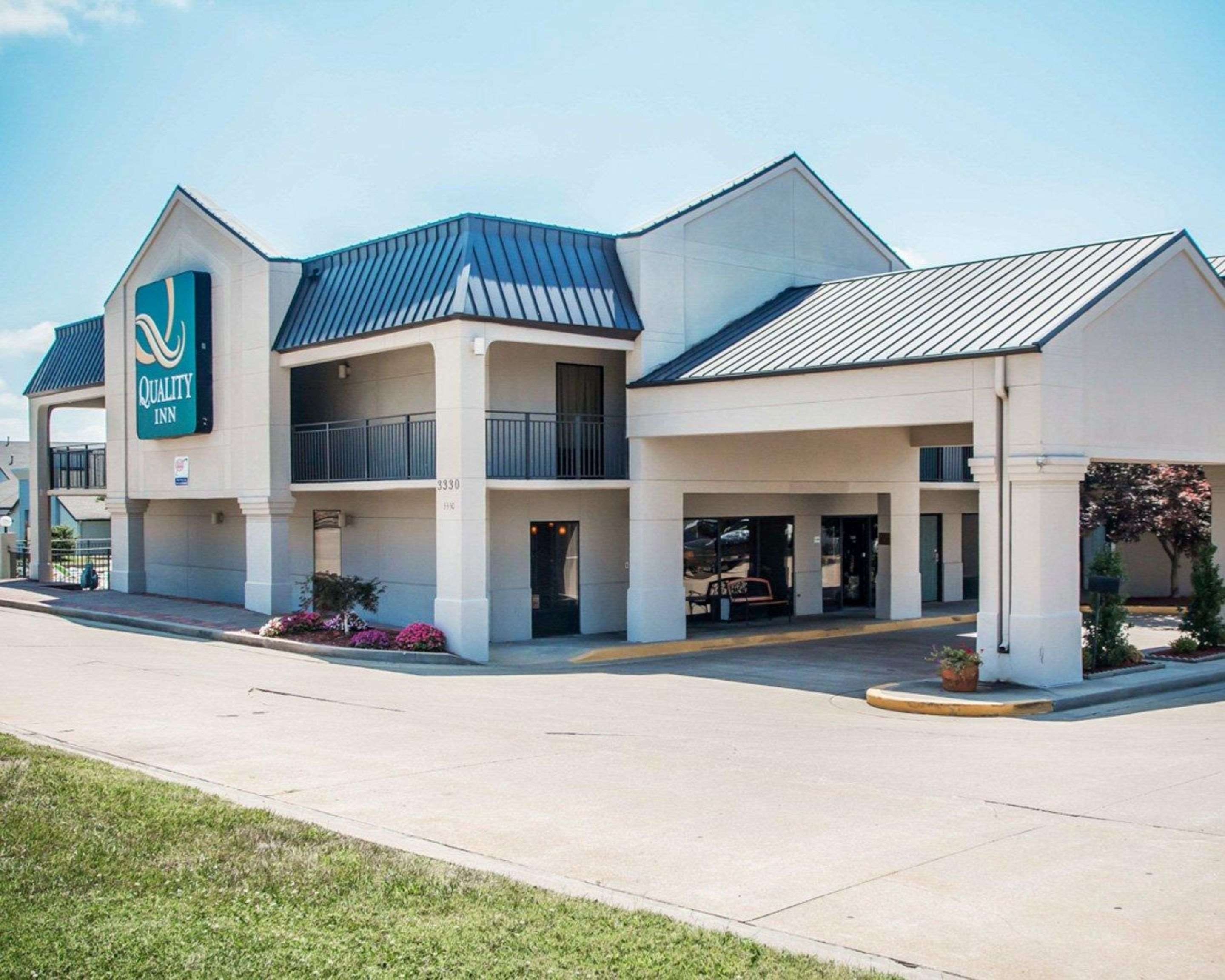 Hotel exterior | Quality Inn US65 & E. Battlefield Rd. Springfield