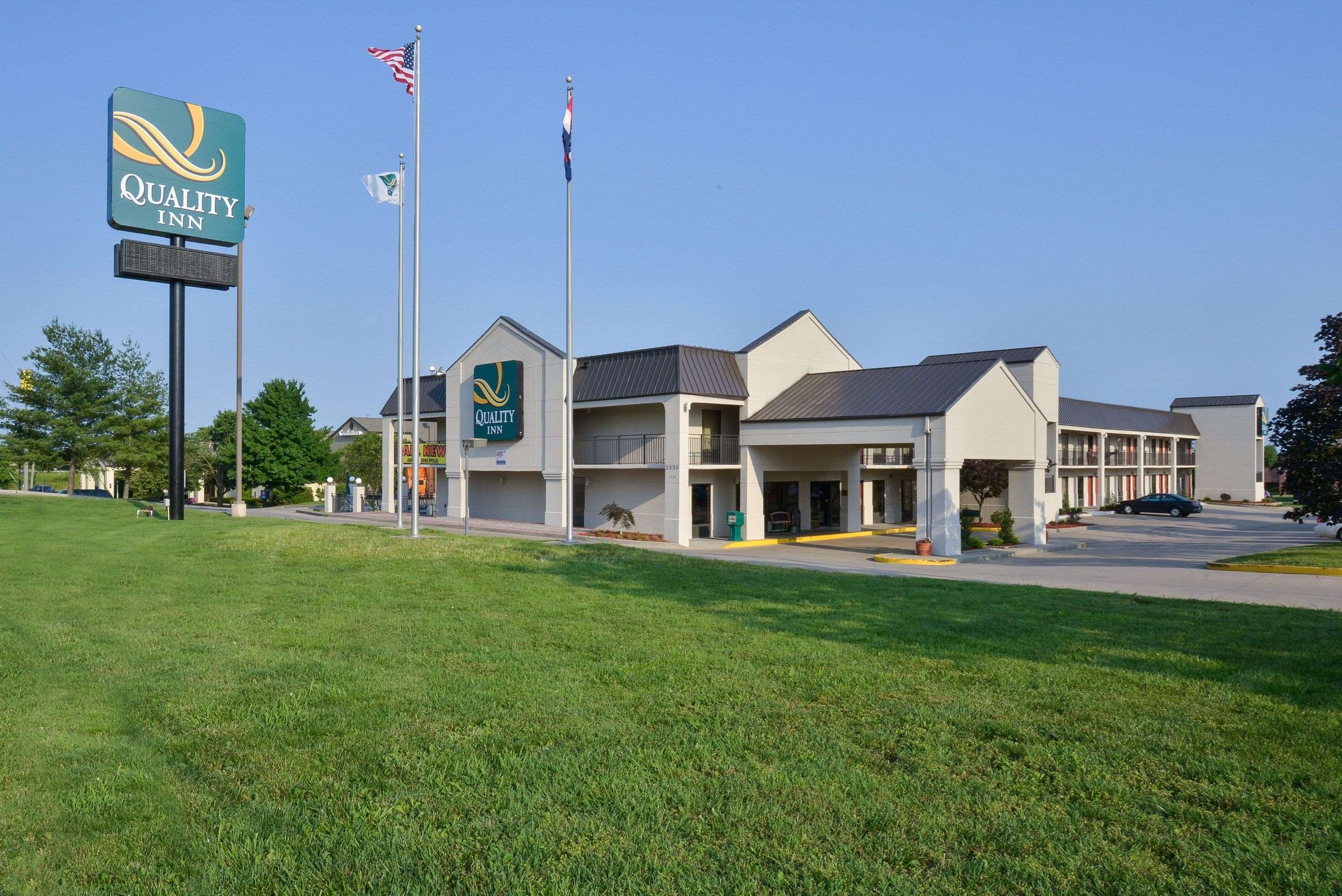 Hotel exterior | Quality Inn US65 & E. Battlefield Rd. Springfield