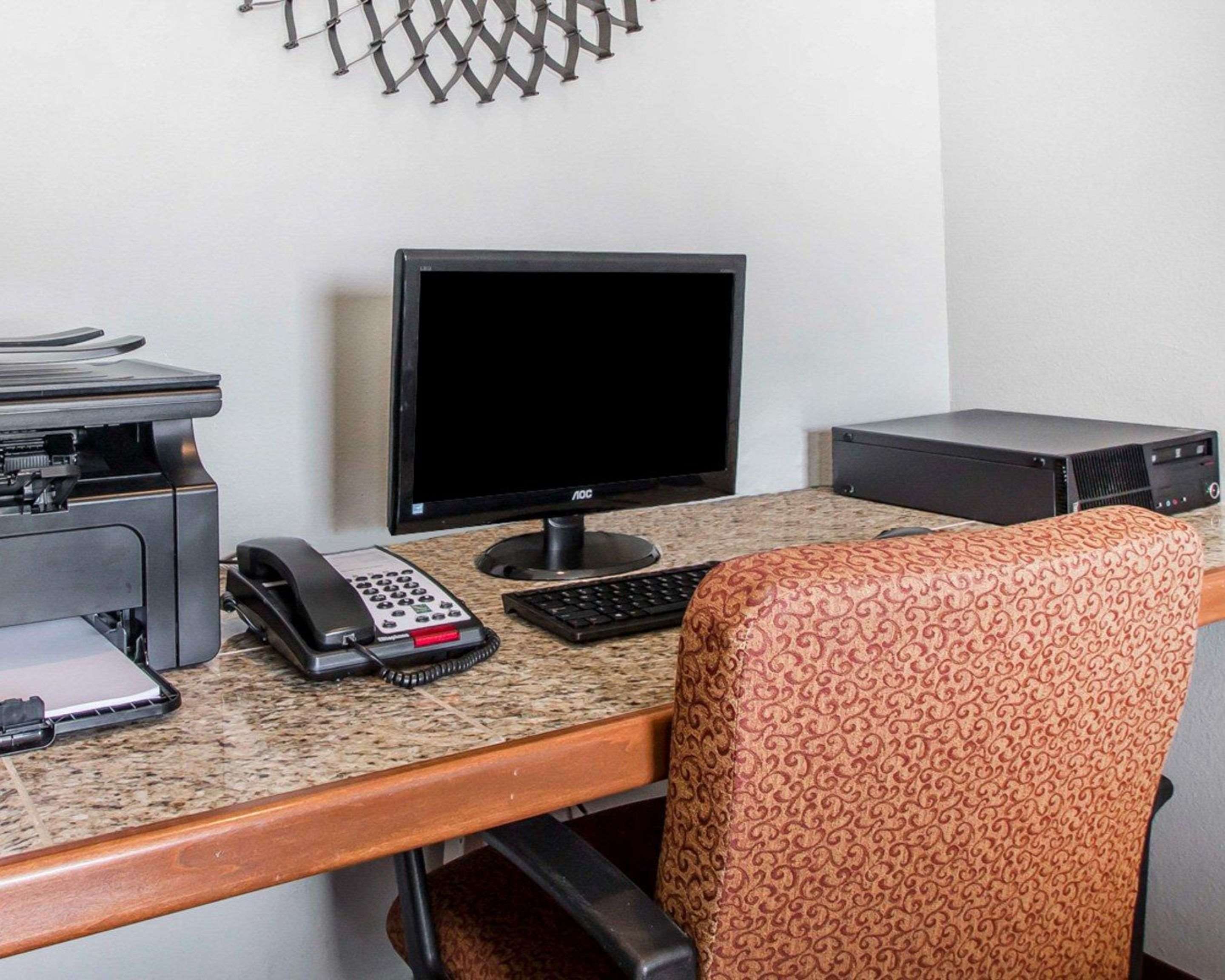 Business center with free wireless Internet access | Quality Inn US65 & E. Battlefield Rd. Springfield