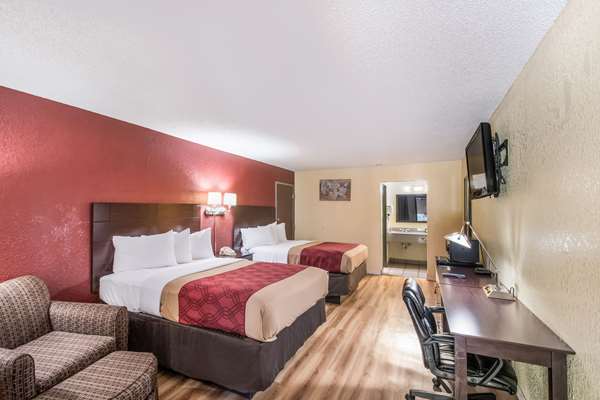  - Econo Lodge Kearney