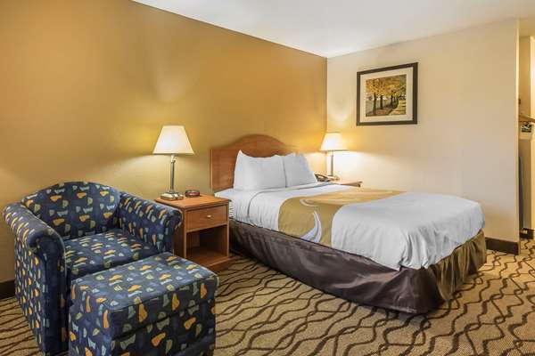  - Quality Inn Charleston - I-57, Exit 10