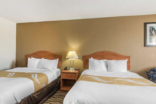  - Quality Inn Charleston - I-57, Exit 10