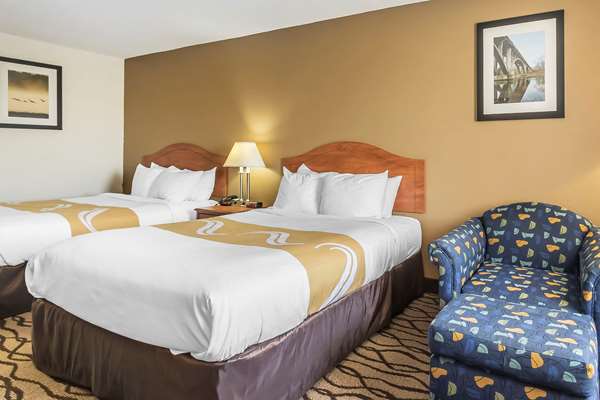  - Quality Inn Charleston - I-57, Exit 10