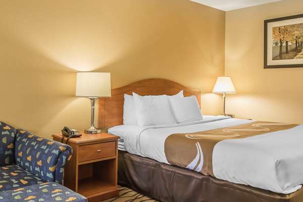  - Quality Inn Charleston - I-57, Exit 10