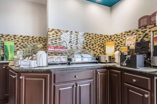 Amenities - Quality Inn Charleston - I-57, Exit 10