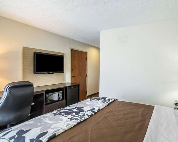  - Sleep Inn Joplin - I-44, Exit 4