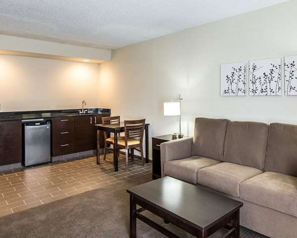 Suite - Sleep Inn Joplin - I-44, Exit 4