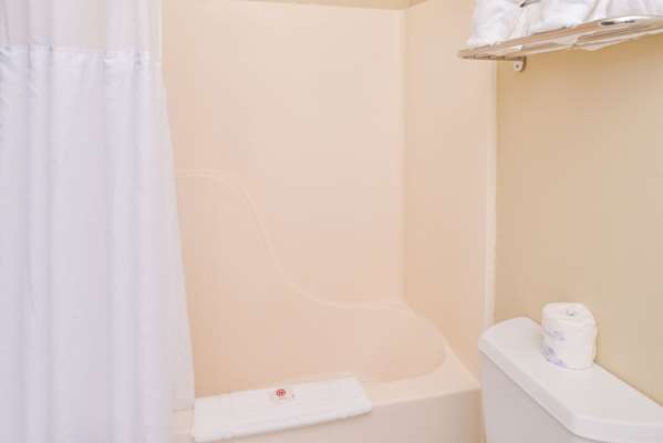  - Comfort Inn & Suites Joplin - I-44, Exit 8