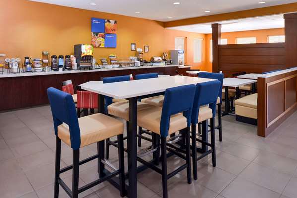 Amenities - Comfort Inn & Suites Joplin - I-44, Exit 8