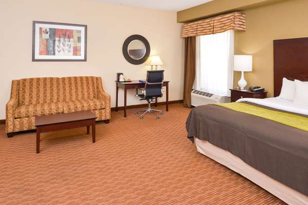  - Comfort Inn & Suites Joplin - I-44, Exit 8