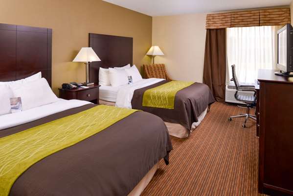  - Comfort Inn & Suites Joplin - I-44, Exit 8