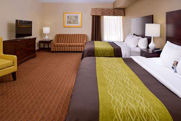 Suite - Comfort Inn & Suites Joplin - I-44, Exit 8
