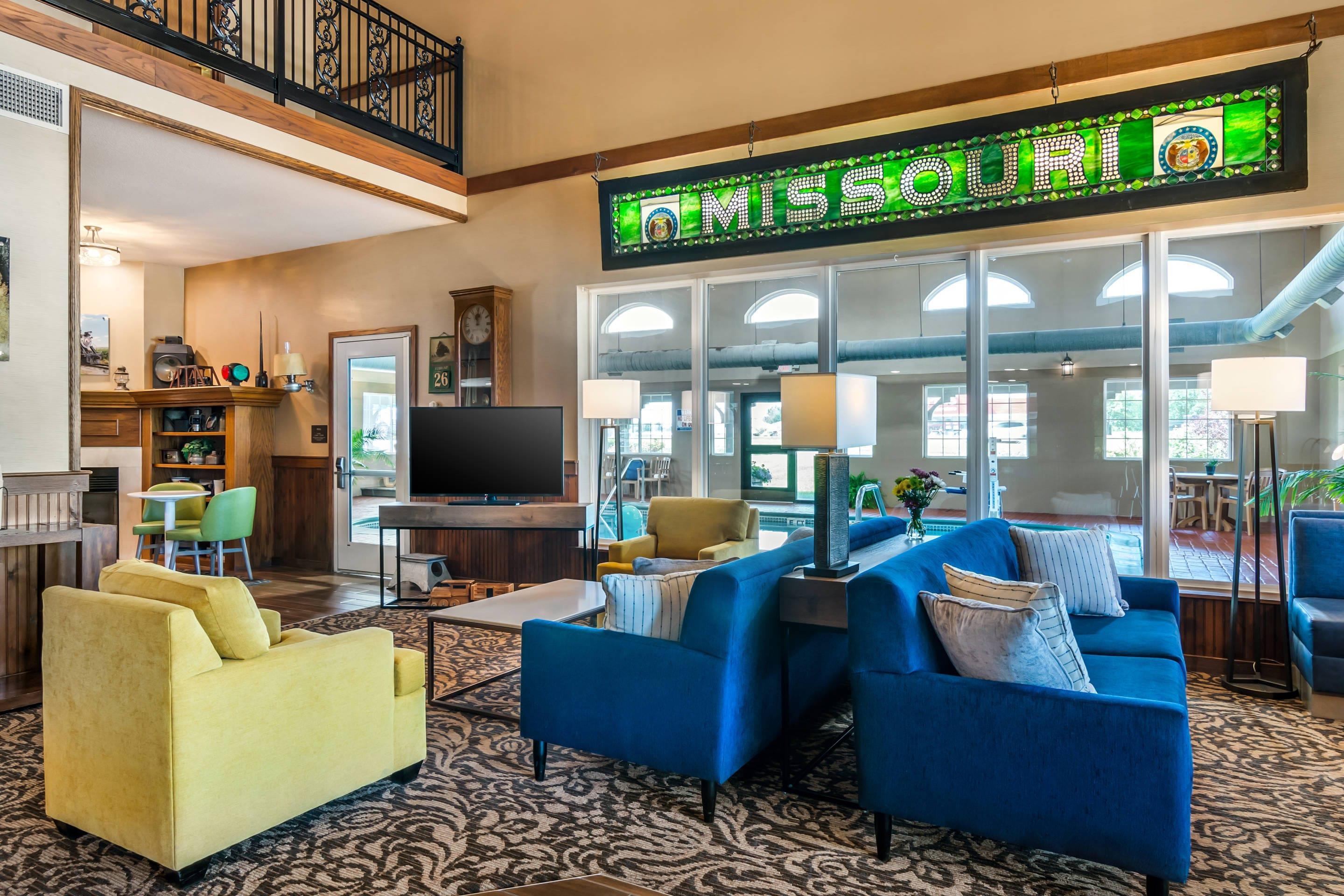 Lobby with sitting area