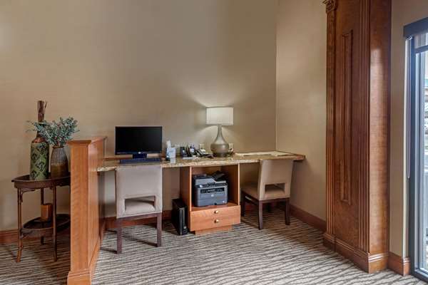 Conference Area - Comfort Inn & Suites North Springfield - I-44, Exit 80