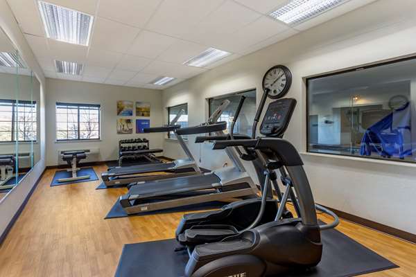 Fitness/ Exercise Room - Comfort Inn St Robert