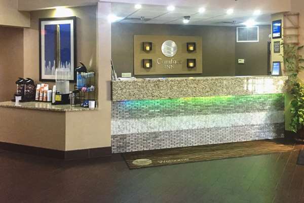  - Comfort Inn Grain Valley - I-70, Exit 24