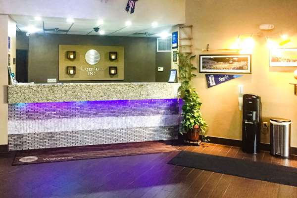  - Comfort Inn Grain Valley - I-70, Exit 24