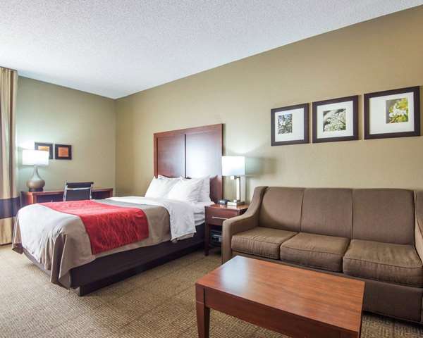  - Comfort Inn Grain Valley - I-70, Exit 24