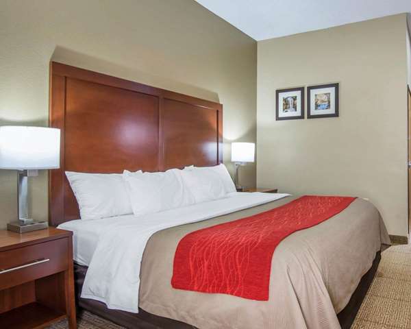  - Comfort Inn Grain Valley - I-70, Exit 24