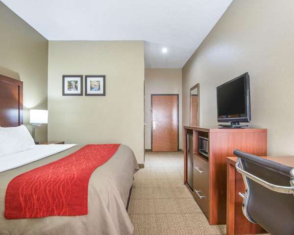  - Comfort Inn Grain Valley - I-70, Exit 24