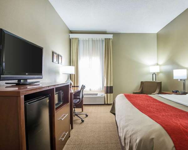  - Comfort Inn Grain Valley - I-70, Exit 24