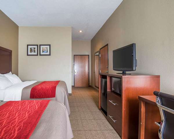  - Comfort Inn Grain Valley - I-70, Exit 24