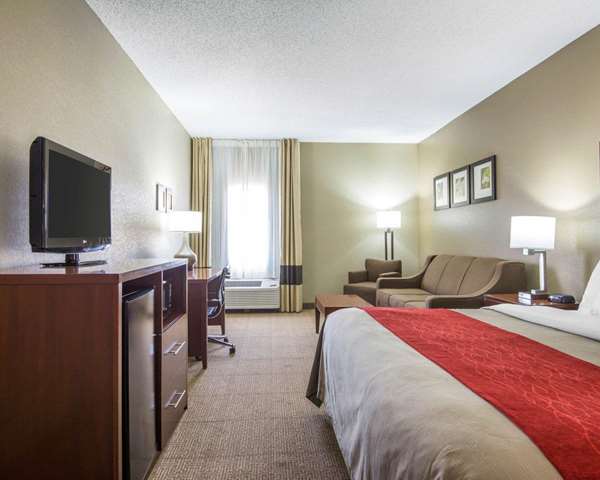 Suite - Comfort Inn Grain Valley - I-70, Exit 24