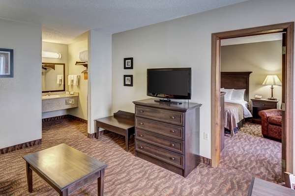 Suite - Quality Inn West Branson