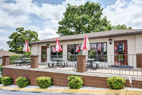  - Quality Inn West Branson