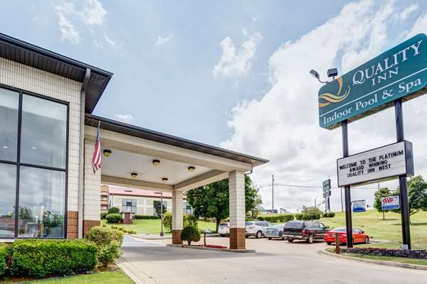 Exterior view - Quality Inn West Branson