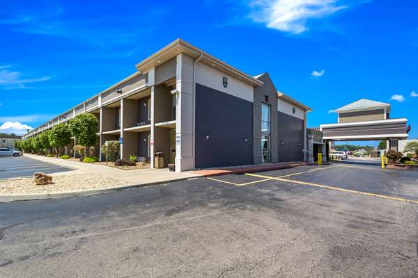 Exterior view - Quality Inn & Suites Independence - I-70, Exit 12