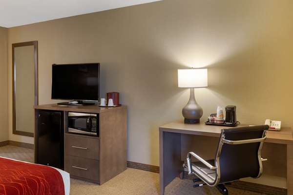  - Comfort Inn Marshall