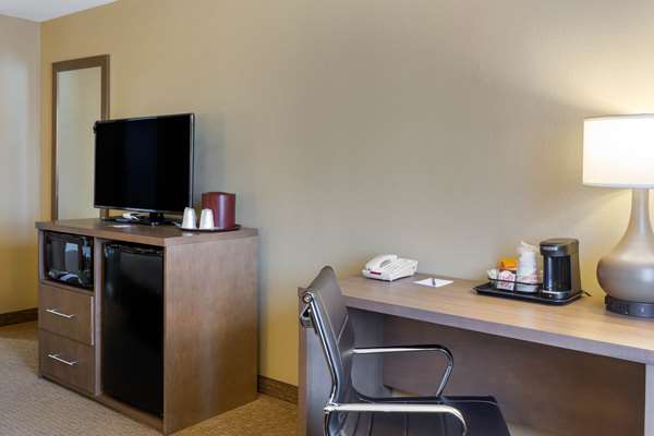  - Comfort Inn Marshall