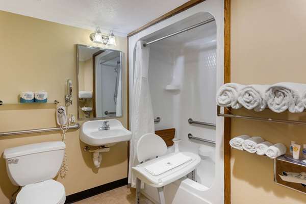  - Comfort Inn Marshall