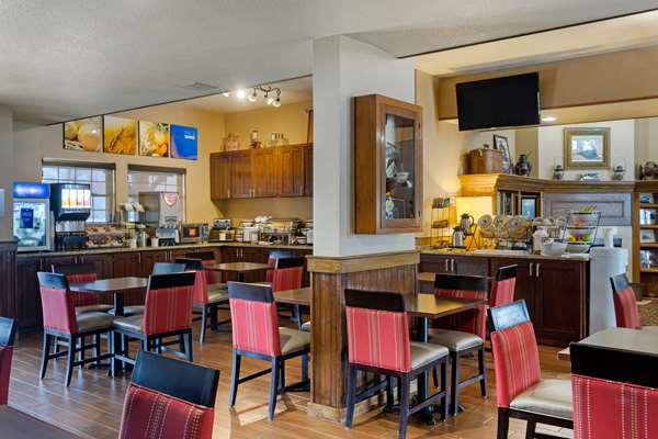 Amenities - Comfort Inn Marshall