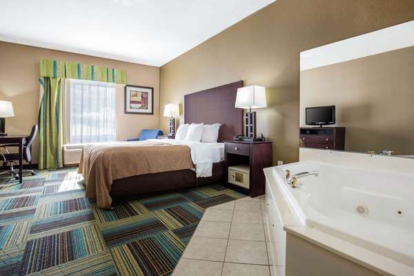  - Quality Inn & Suites Arnold