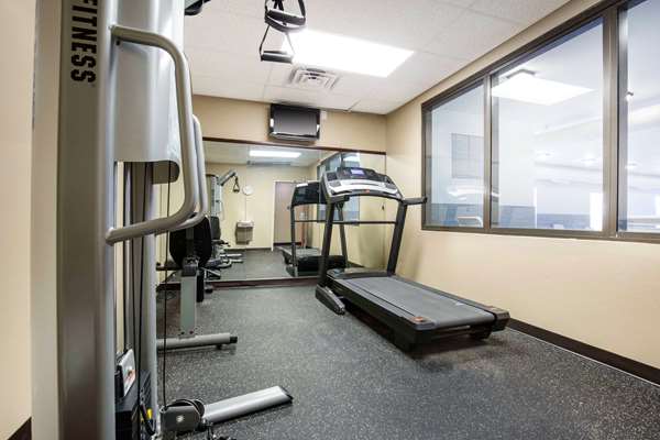 Fitness/ Exercise Room - Quality Inn & Suites Arnold
