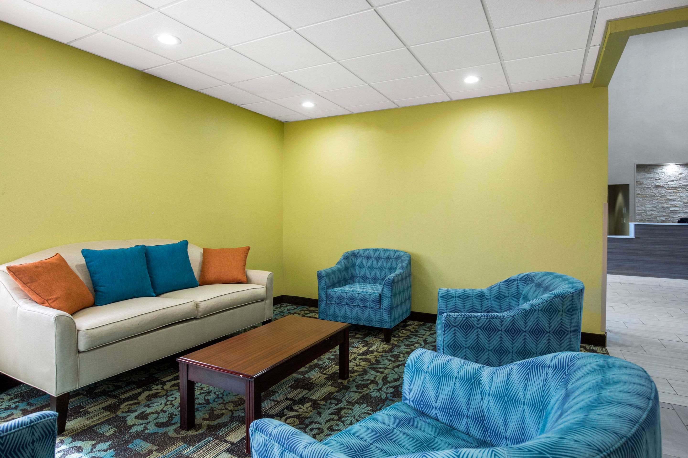 Spacious lobby with sitting area